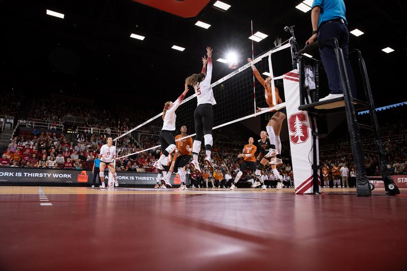 Stanford Volleyball_Photo Credit Mike Rasay, ISI Photos (9)