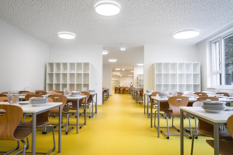 Bildungszentrum Kenyongasse_Wien_Schüler Speisesaal